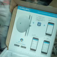 Wifi radio for device setup guide with box